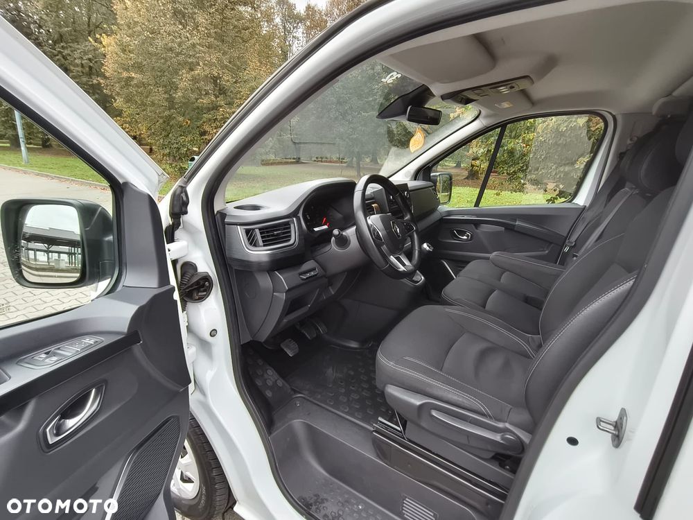 Renault Trafic - 10