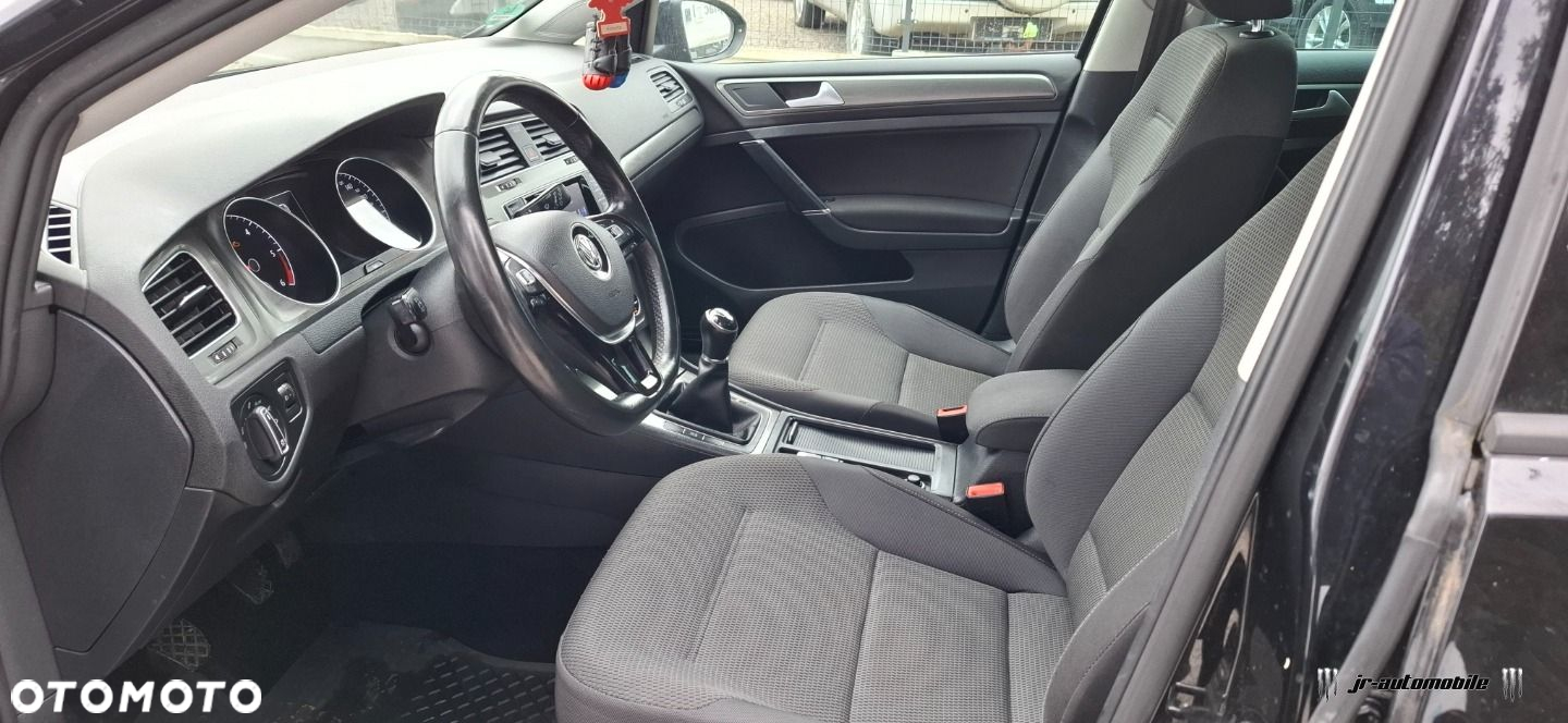 Volkswagen Golf - 14