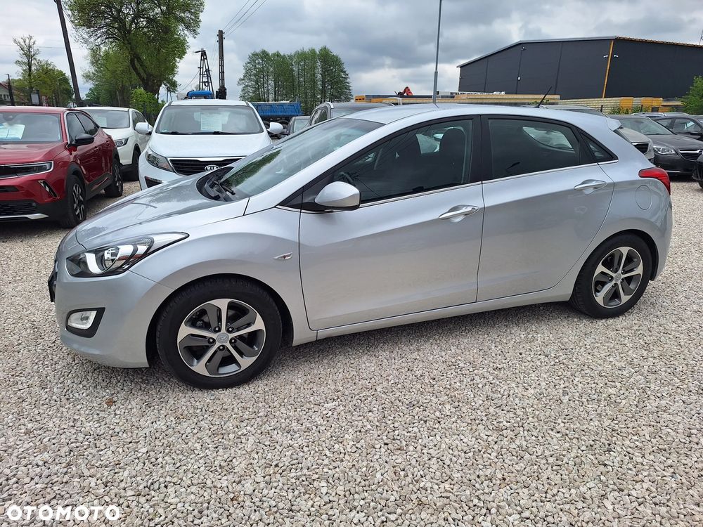 Hyundai i30 blue 1.6 GDI Trend - 13