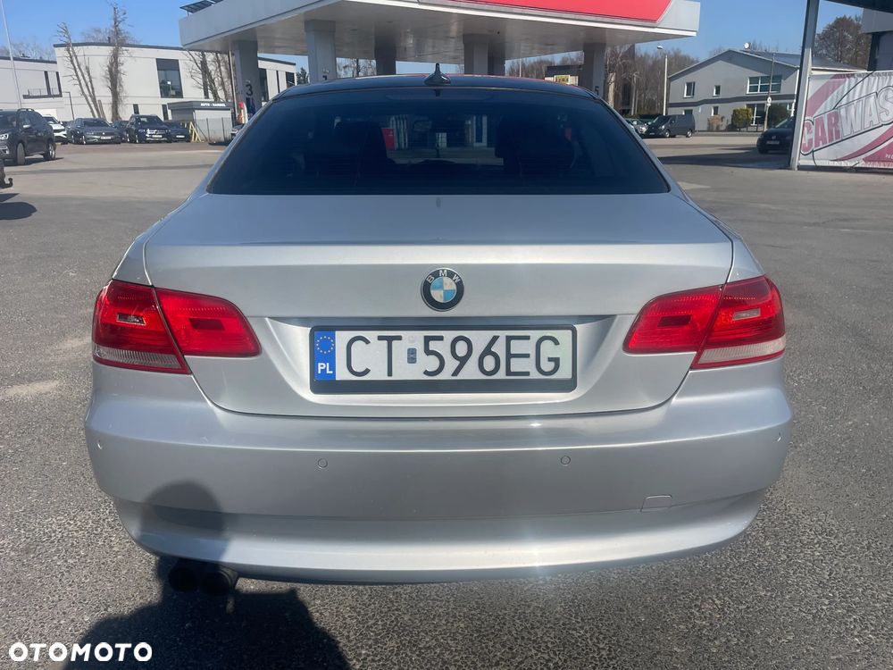 BMW Seria 3 325i - 6