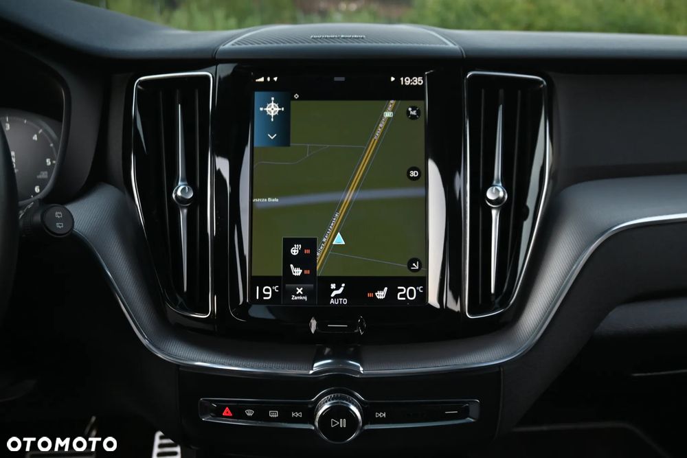 Volvo XC 60 B4 D AWD R-Design - 40