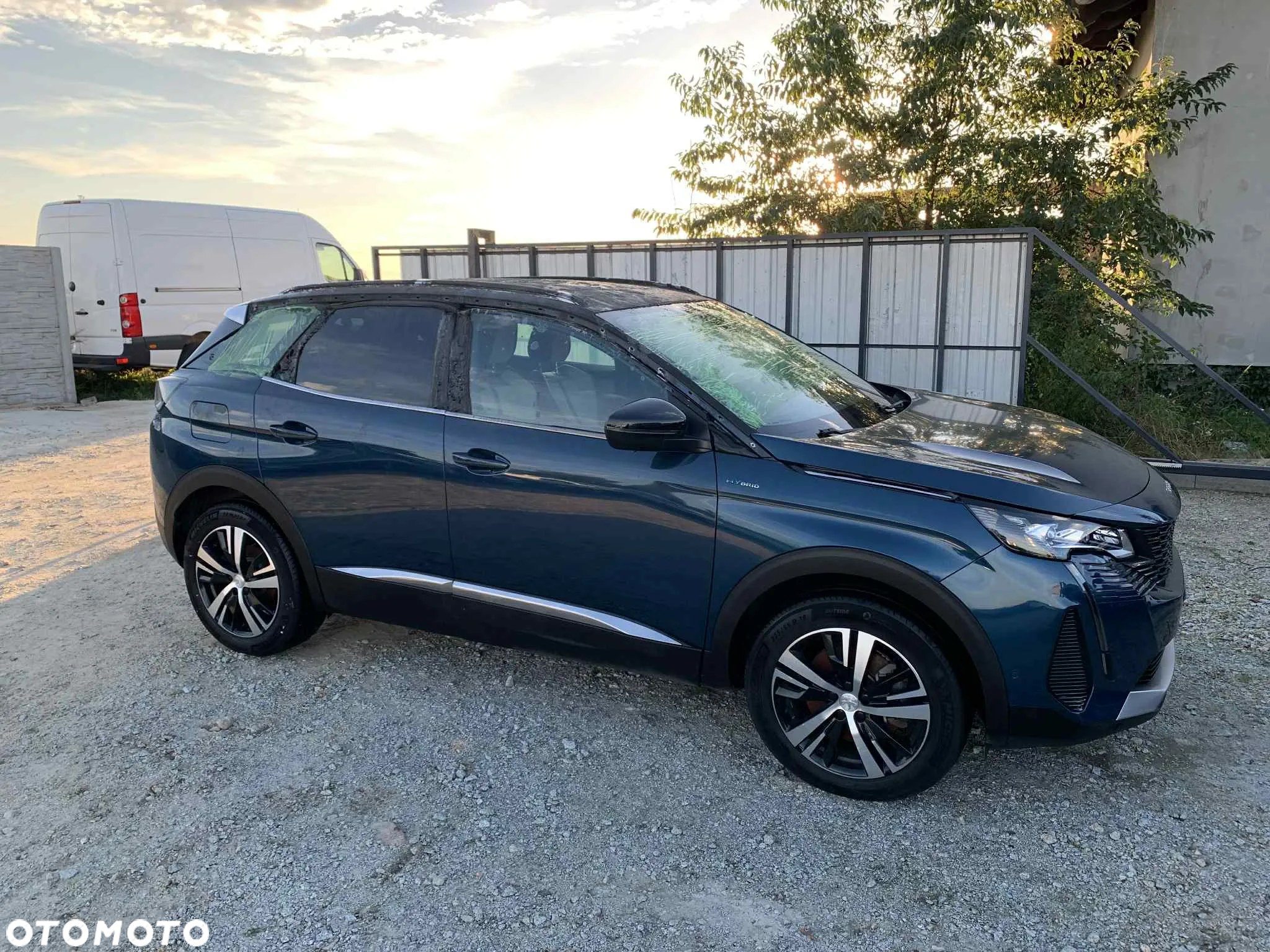 Peugeot 3008 1.6 PureTech HYbrid GT S&S EAT8 - 38