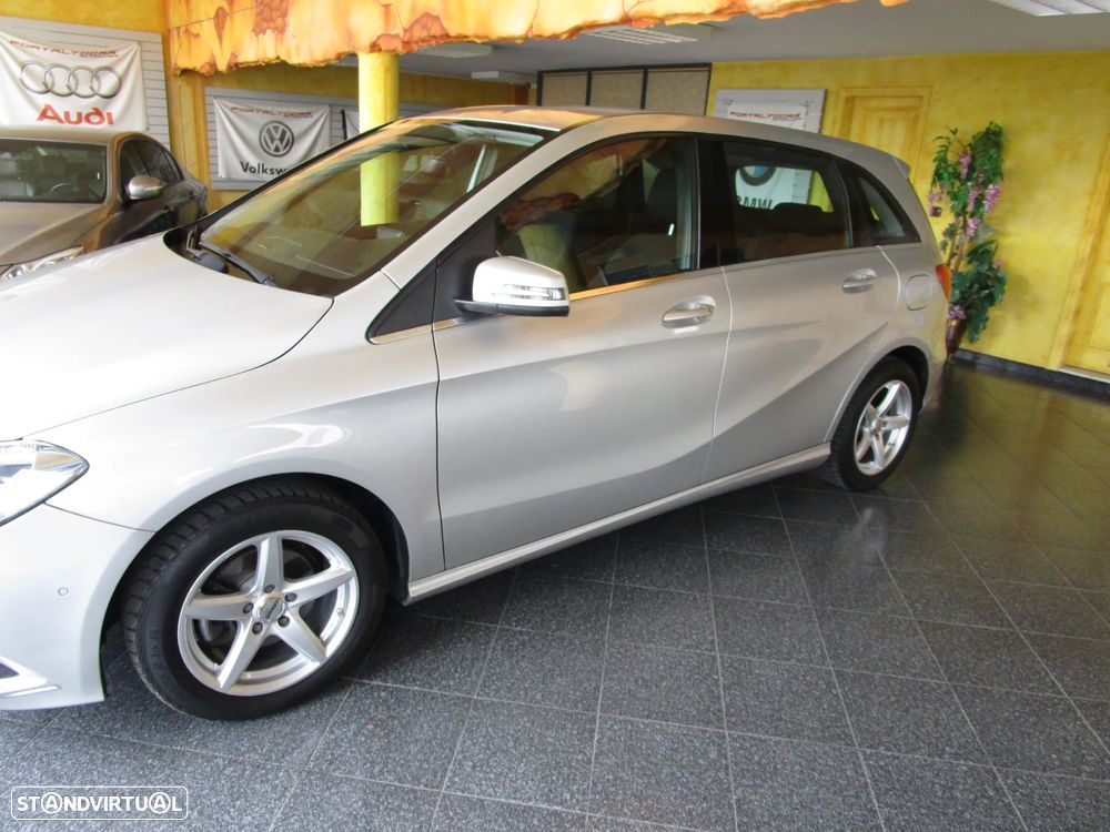 Mercedes-Benz B 180 d 7G-DCT Edition - 13