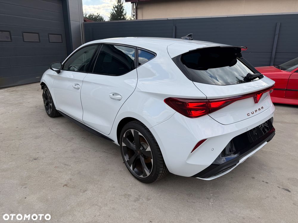 Cupra Leon 1.5 eTSI mHEV DSG - 9