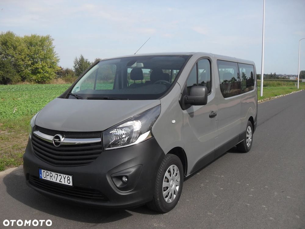 Opel Vivaro - 1