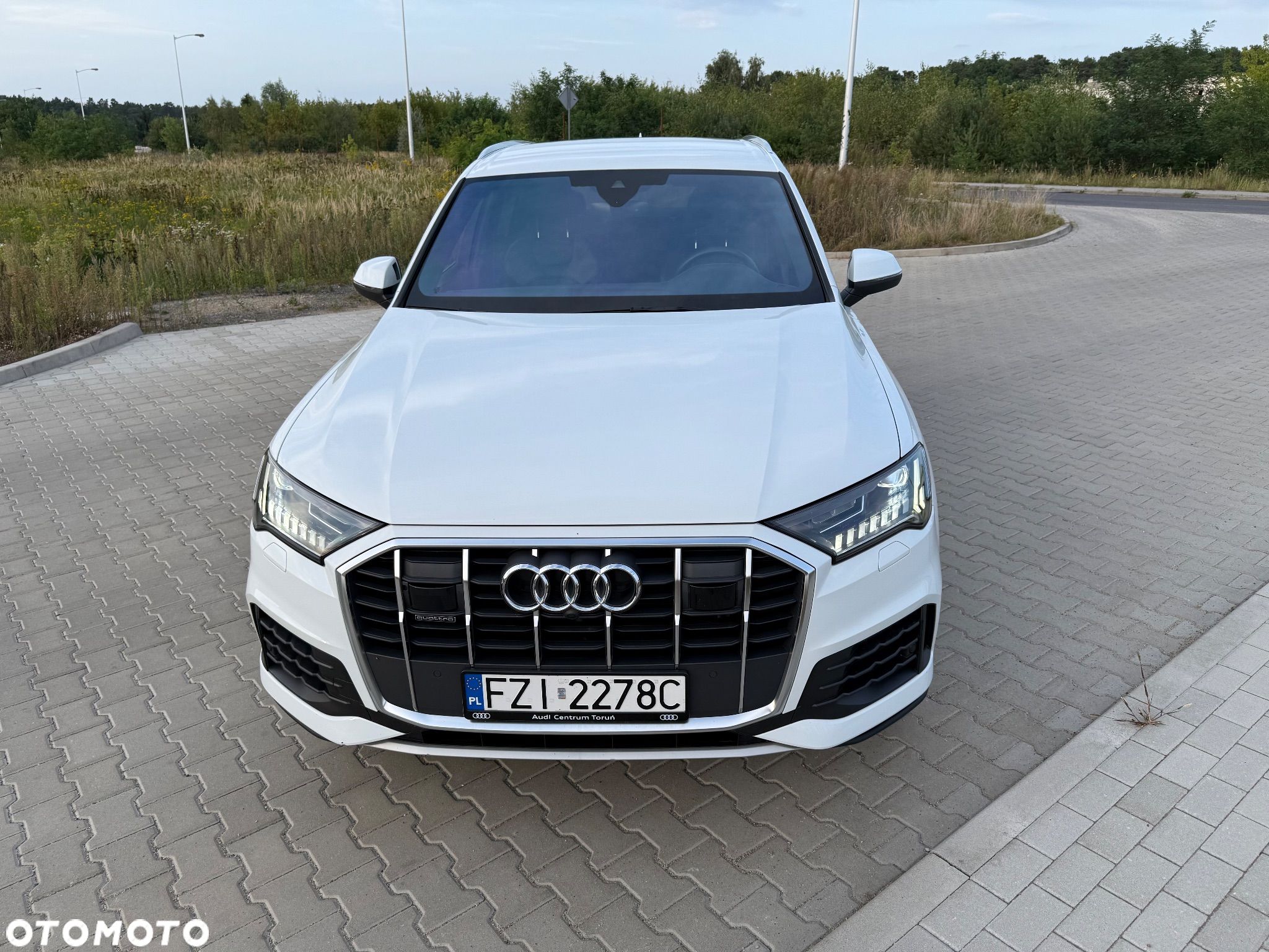 Audi Q7 - 1