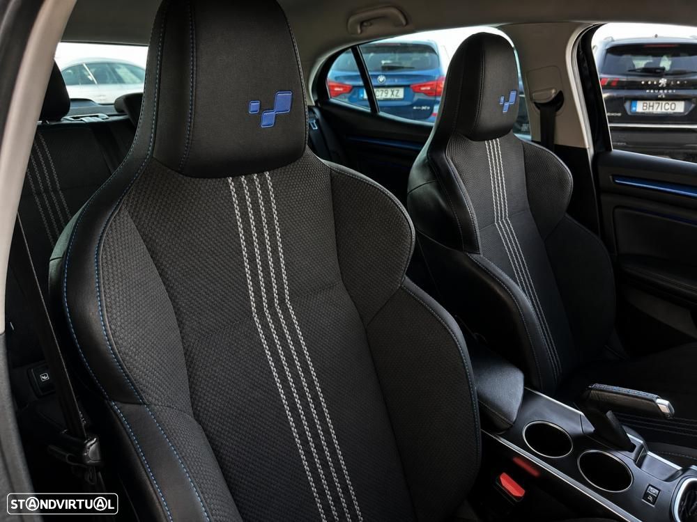 Renault Mégane 1.5 Blue dCi GT Line - 37