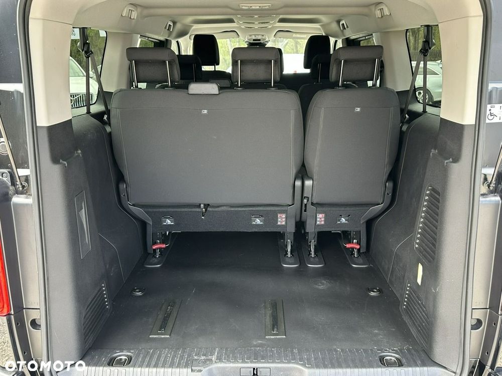 Peugeot Traveller - 10