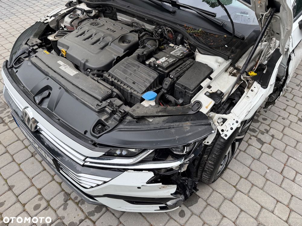 Volkswagen Arteon 2.0 TDI SCR R-Line DSG - 11