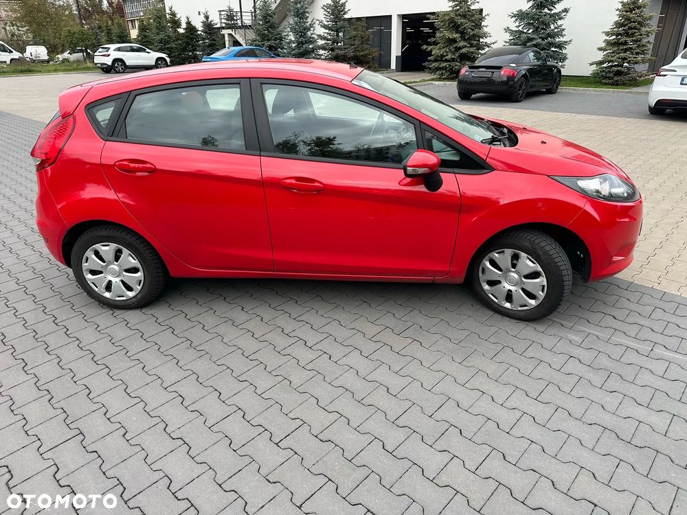 Ford Fiesta 1.4 TDCi Ambiente - 6