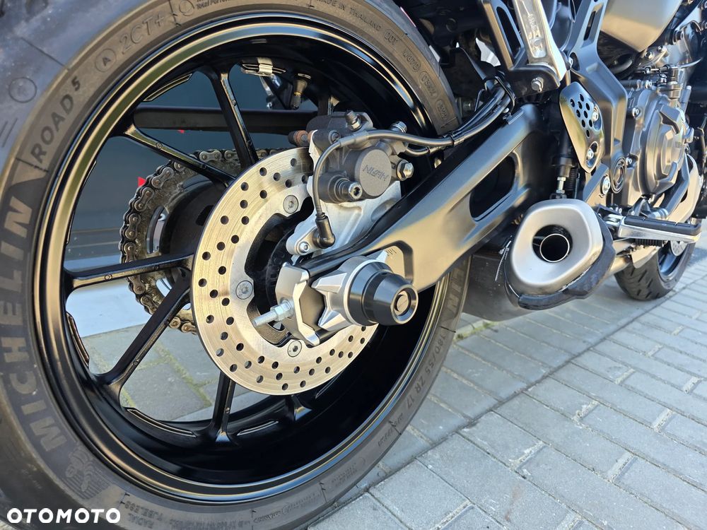 Yamaha MT - 22