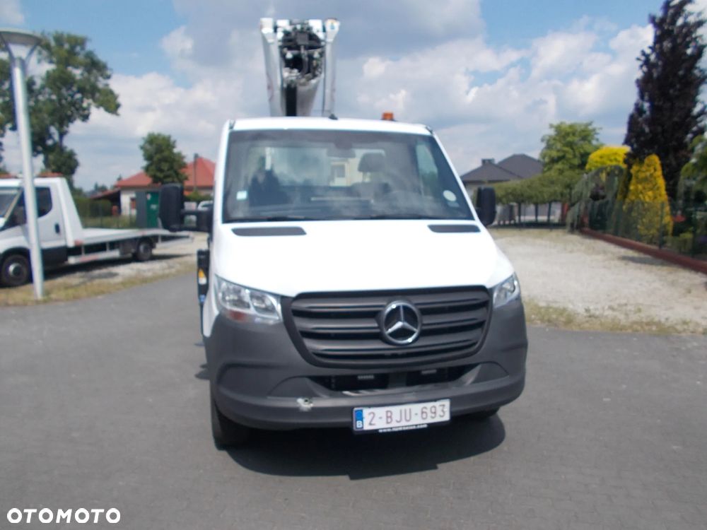 Mercedes-Benz Sprinter - 3