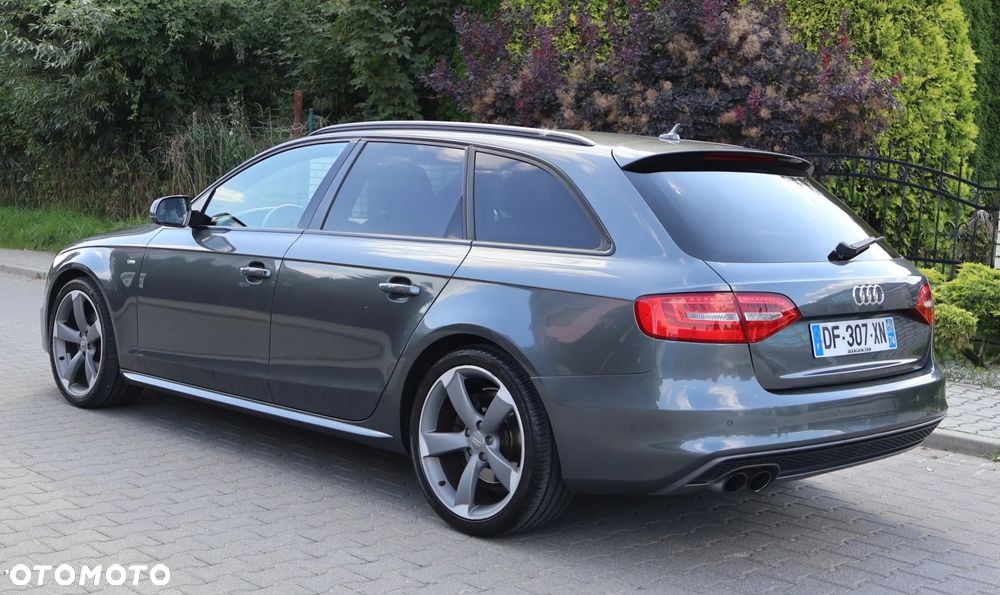 Audi A4 Avant 2.0 TDI DPF quattro S tronic S line Sportpaket - 6