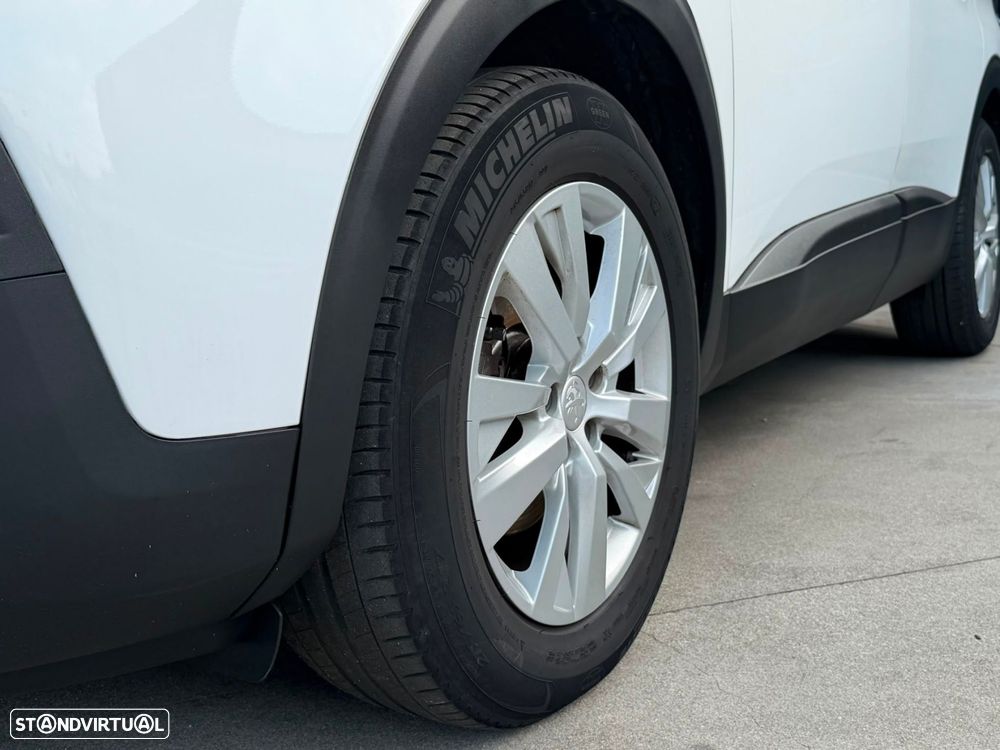 Peugeot 3008 1.5 BlueHDi Allure EAT8 - 6