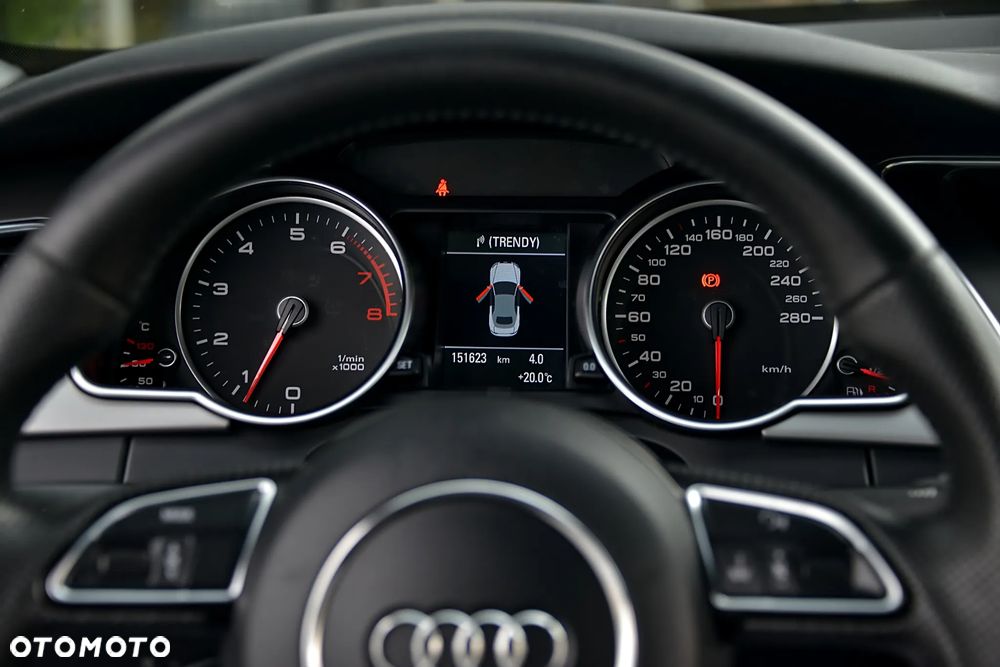 Audi A5 Cabrio - 36