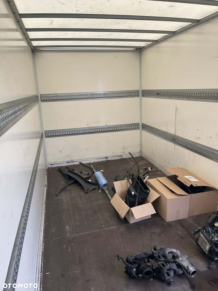 Volkswagen Crafter - 19