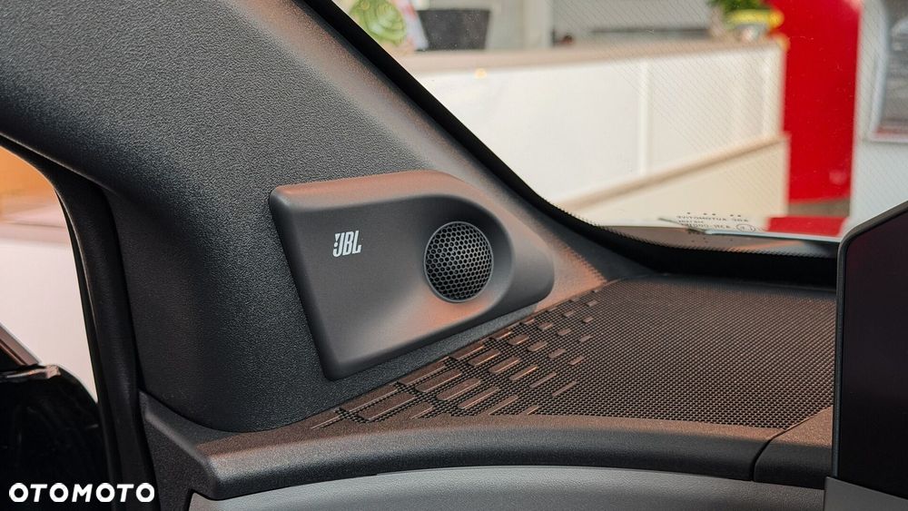 Toyota C-HR+ - 24
