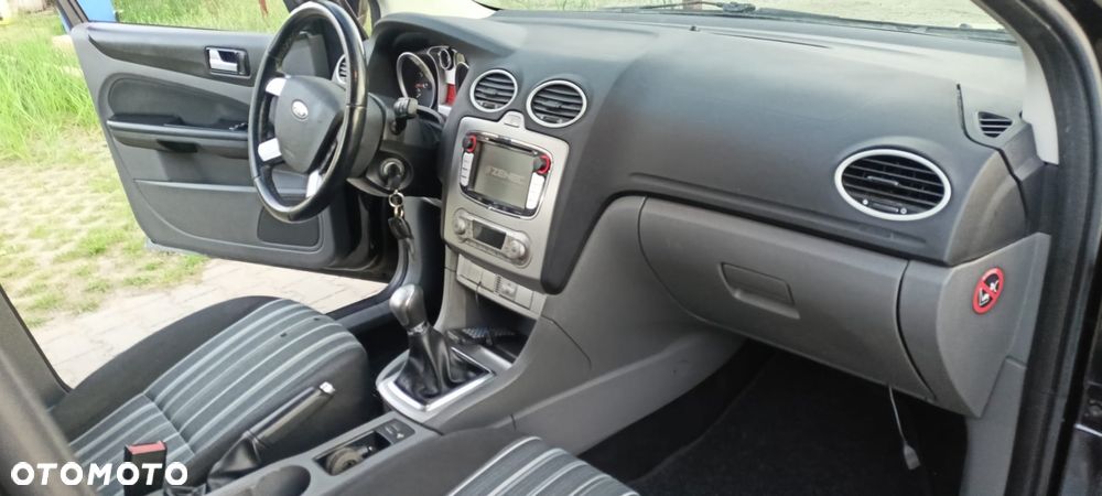 Ford Focus 1.6 TI-VCT Ambiente - 20