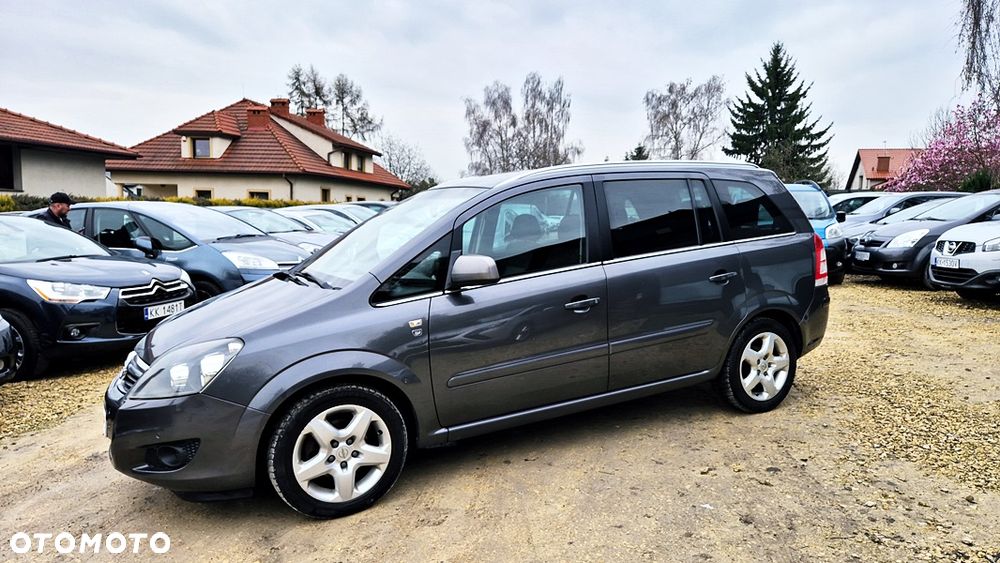 Opel Zafira 1.8 Cosmo EU5 - 23