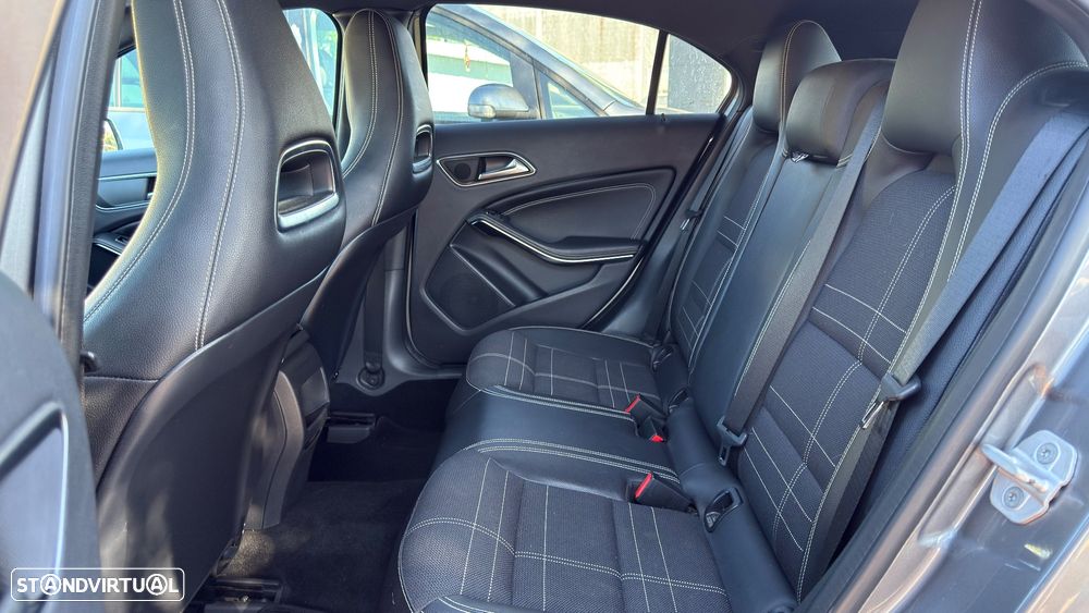 Mercedes-Benz A 180 CDI (BlueEFFICIENCY) Urban - 13