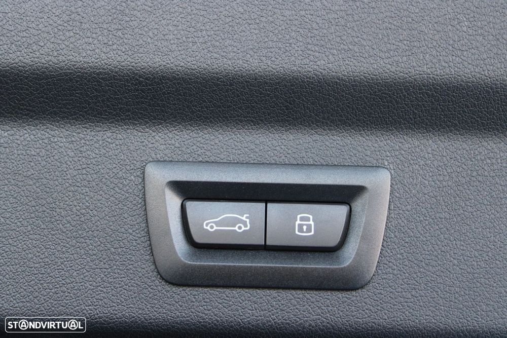 BMW iX2 xDrive30 Pack Desportivo M - 26