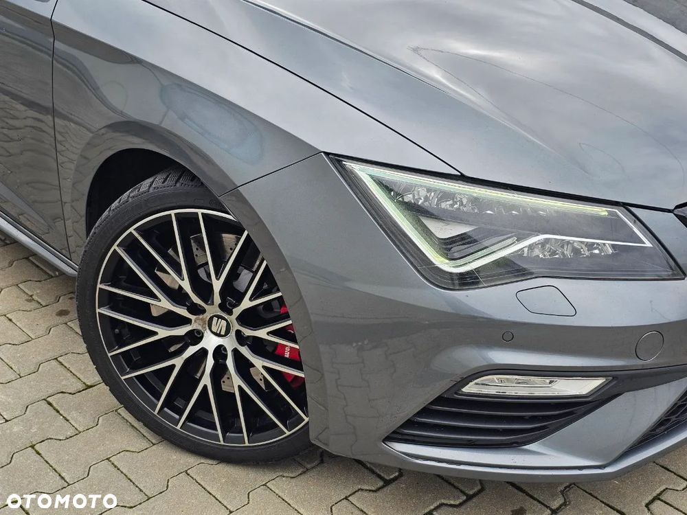 Seat Leon ST 2.0 TSI Start&Stop 4Drive DSG Cupra 300 Edition Carbon - 2