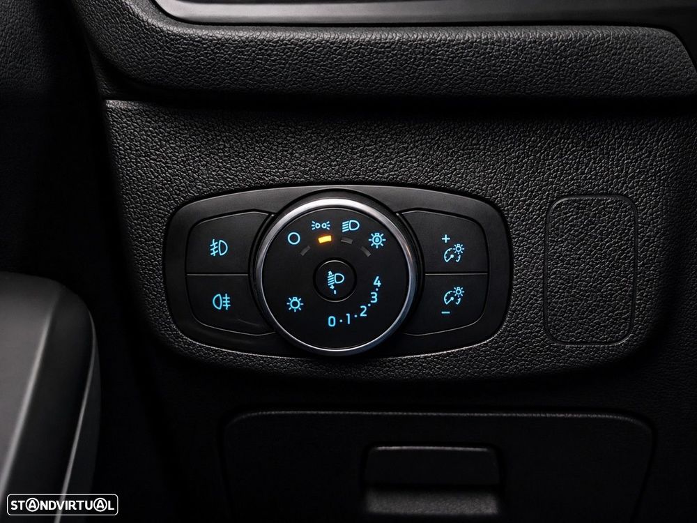 Ford Focus 1.5 TDCi ECOBlue Titanium - 19