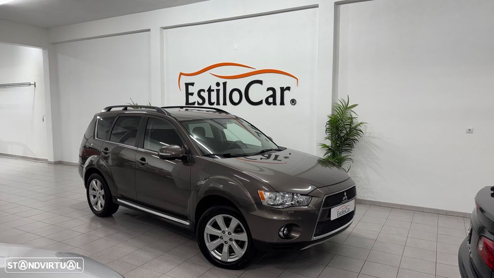Mitsubishi Outlander 2.2 DI-D Instyle 4WD - 1
