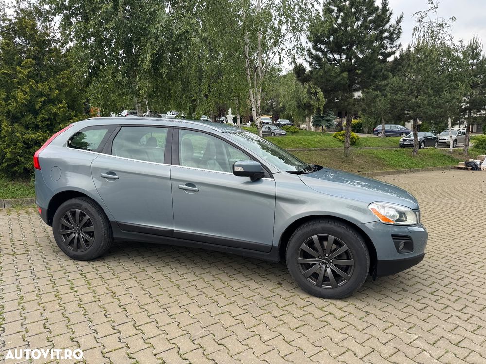 Volvo XC 60 D5 AWD Aut. Summum - 3