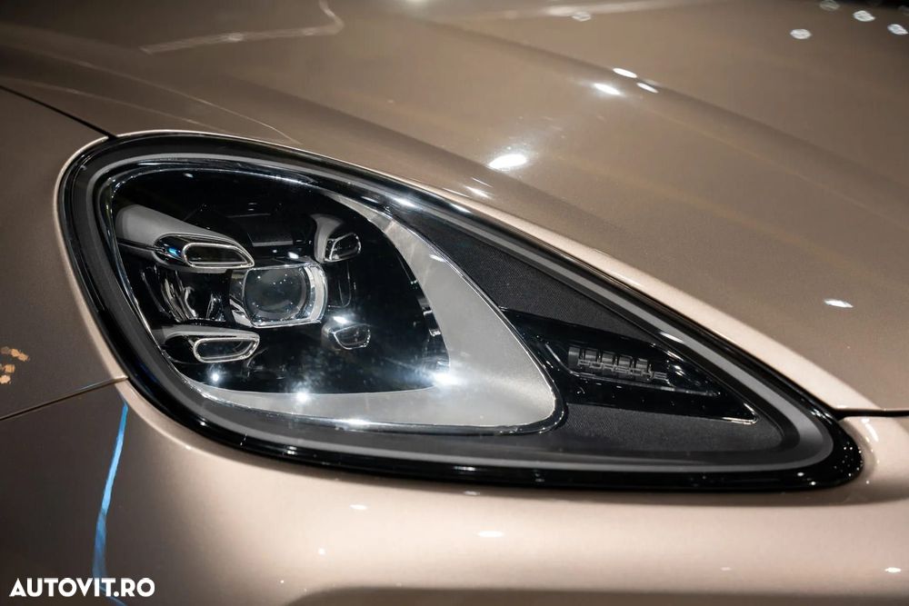 Porsche Cayenne - 10