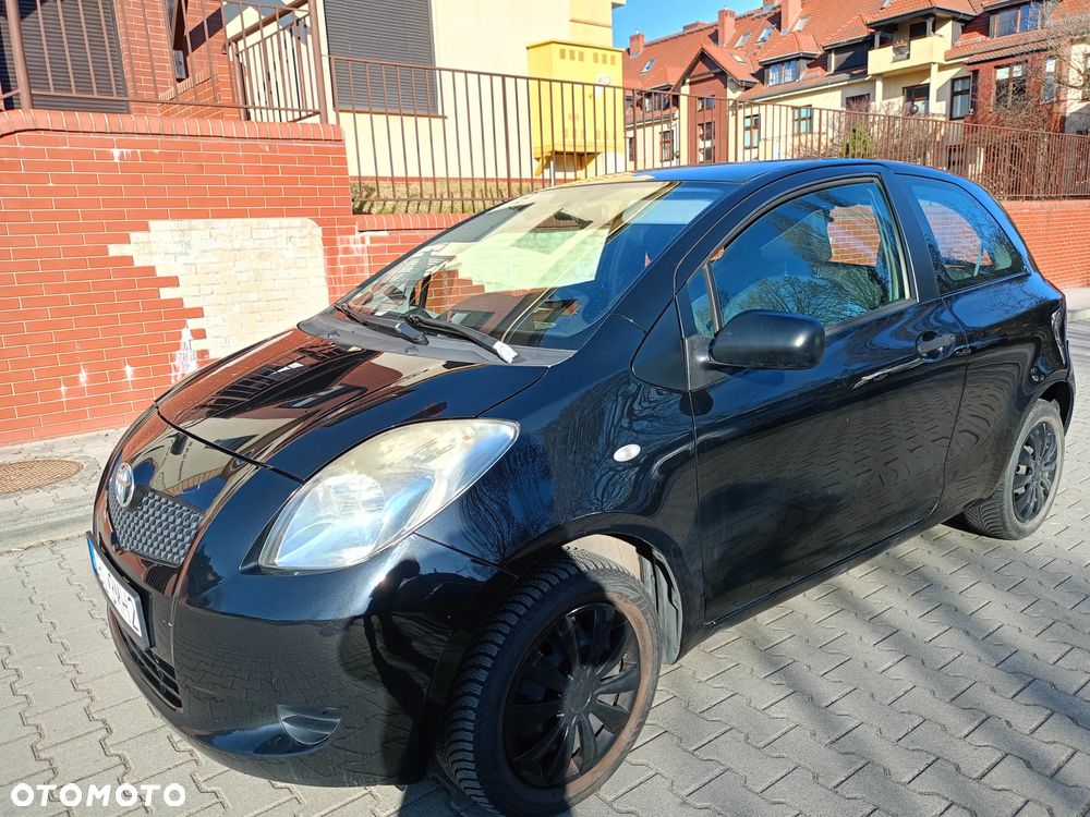 Toyota Yaris - 4