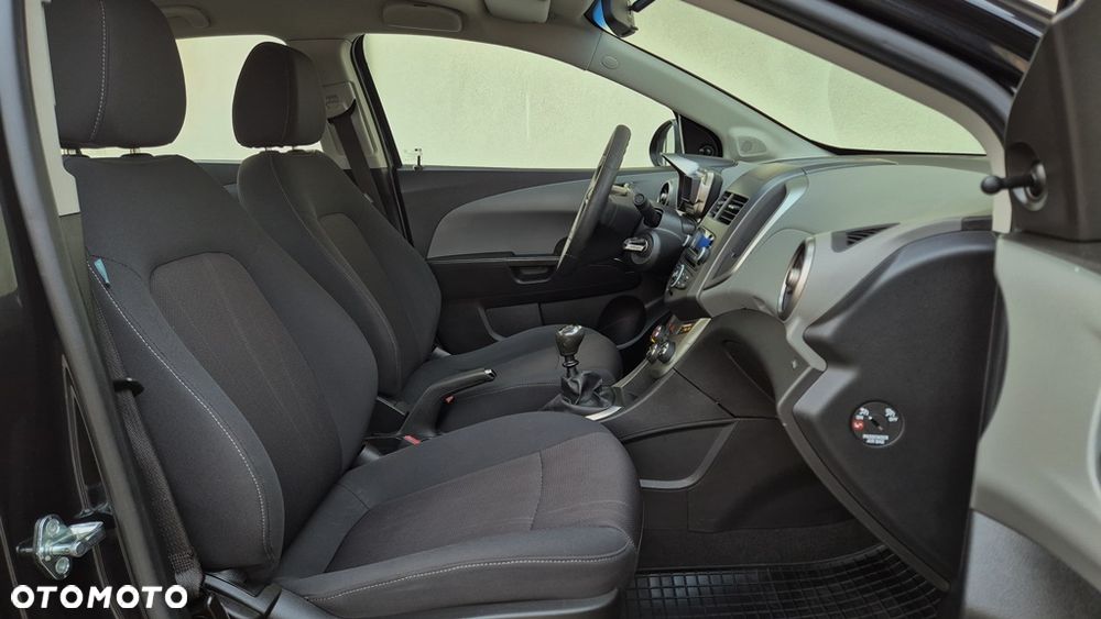 Chevrolet Aveo 1.4 16V Plus - 17