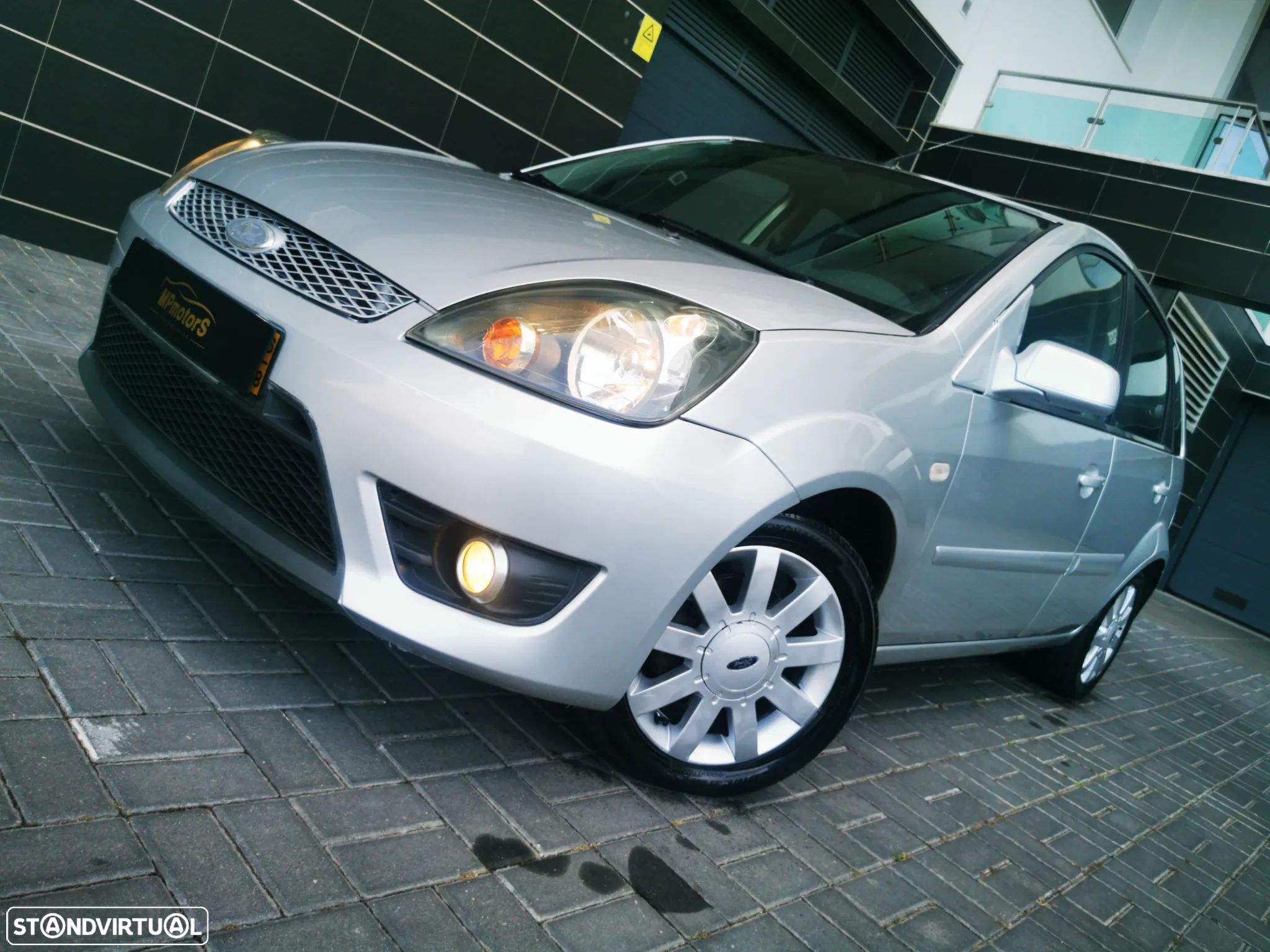 Ford Fiesta 1.25 Ghia - 1