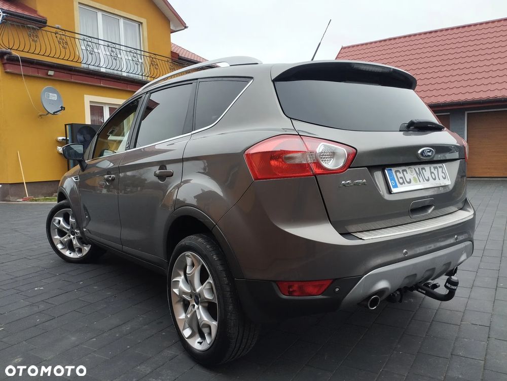 Ford Kuga 2.0 TDCi 2x4 Titanium - 6
