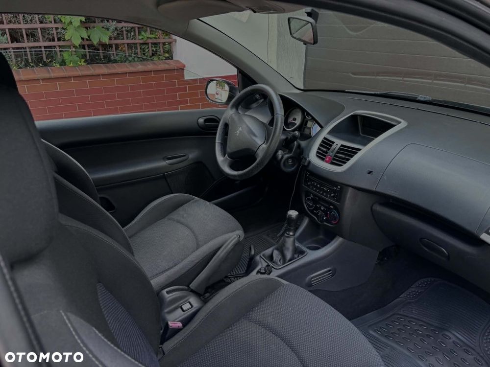 Peugeot 206 plus 75 - 22