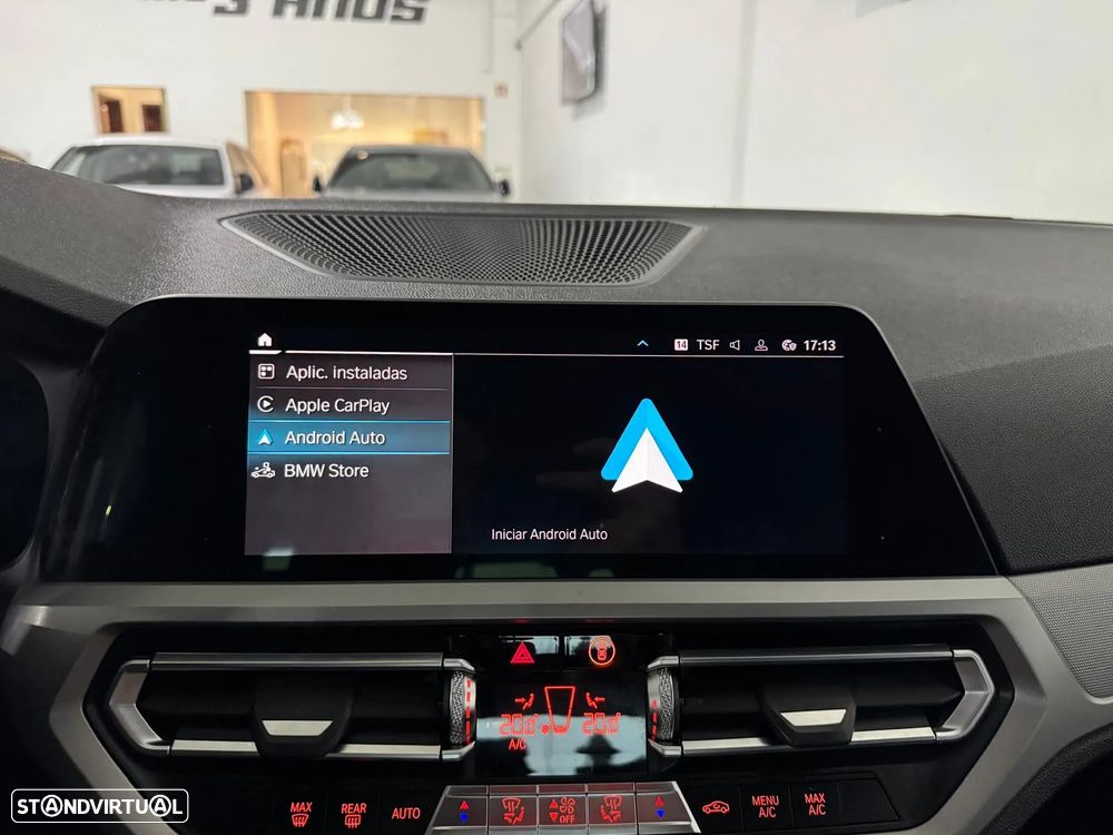 BMW 330 e Pack M Auto - 36