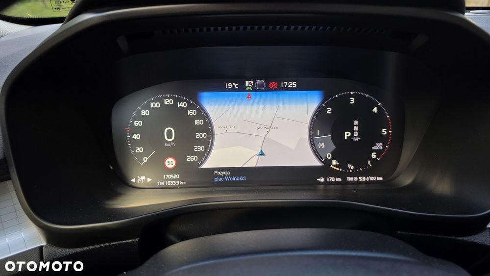 Volvo XC 40 D3 Geartronic Momentum Pro - 19