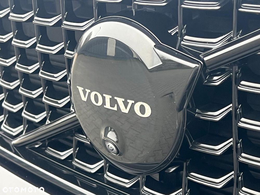 Volvo XC 40 B4 AWD Ultimate Dark - 38