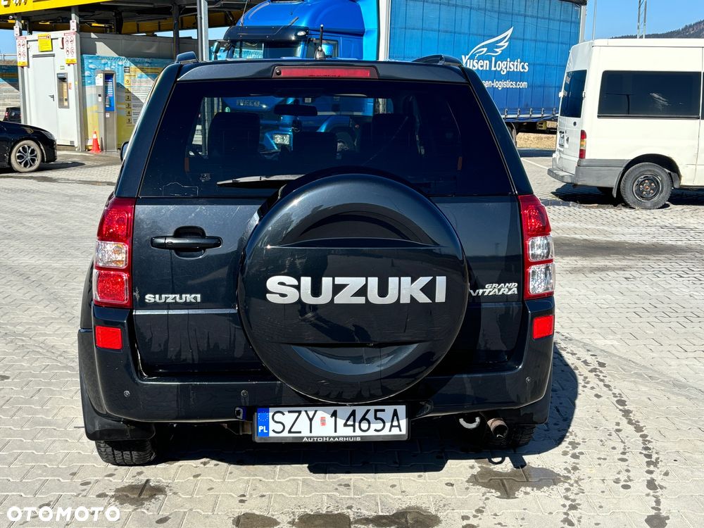 Suzuki Grand Vitara 2.0 De luxe - 6