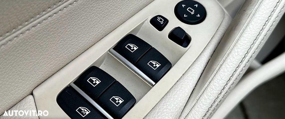 BMW Seria 5 520i Aut. - 11