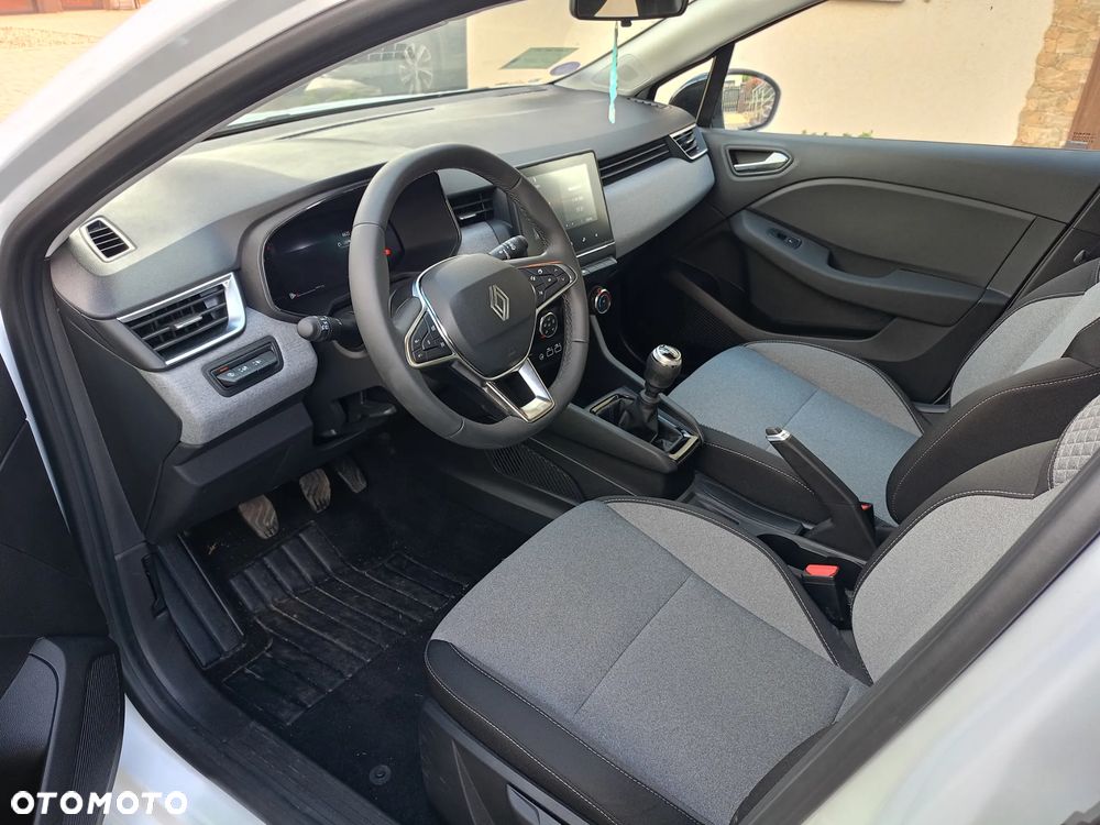 Renault Clio TCe 90 EVOLUTION - 5