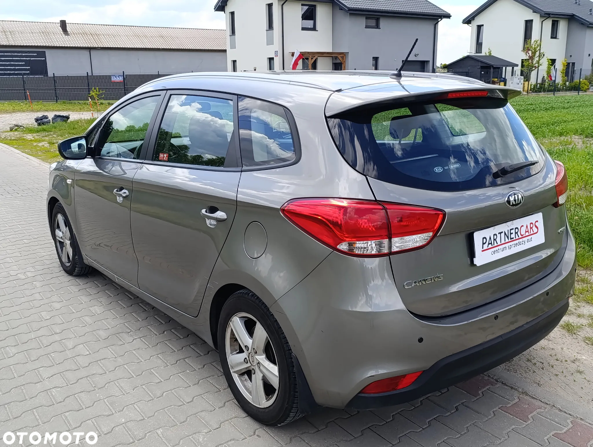 Kia Carens 1.7 CRDi M - 5
