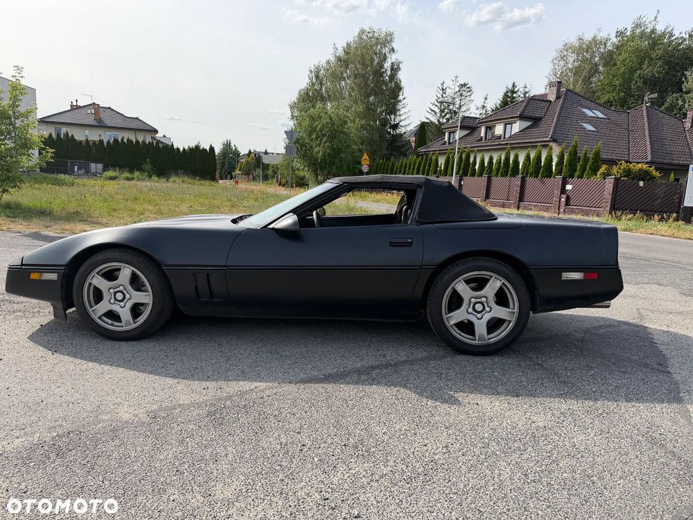 Chevrolet Corvette - 10