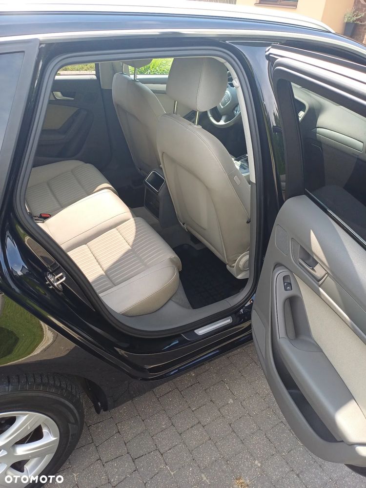 Audi A4 Avant - 4