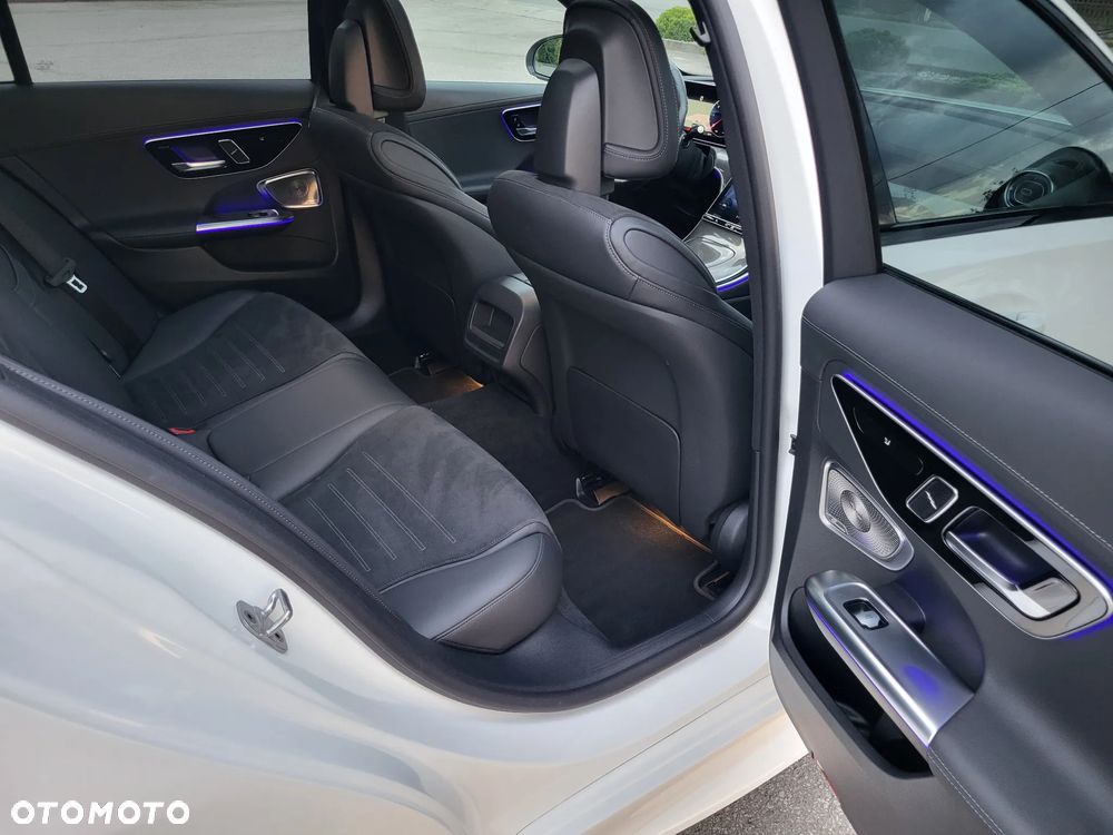 Mercedes-Benz Klasa C 220 d 4Matic 9G-TRONIC AMG Line - 17