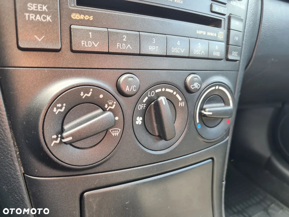 Toyota Avensis - 22