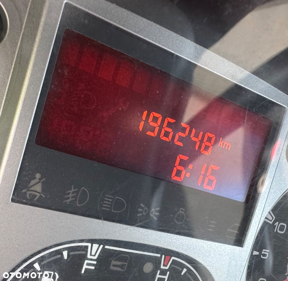 Iveco Daily 2010r. Brygadówka Bliźniak 7 Osobowy Klima 3.5t Na Haku - 14