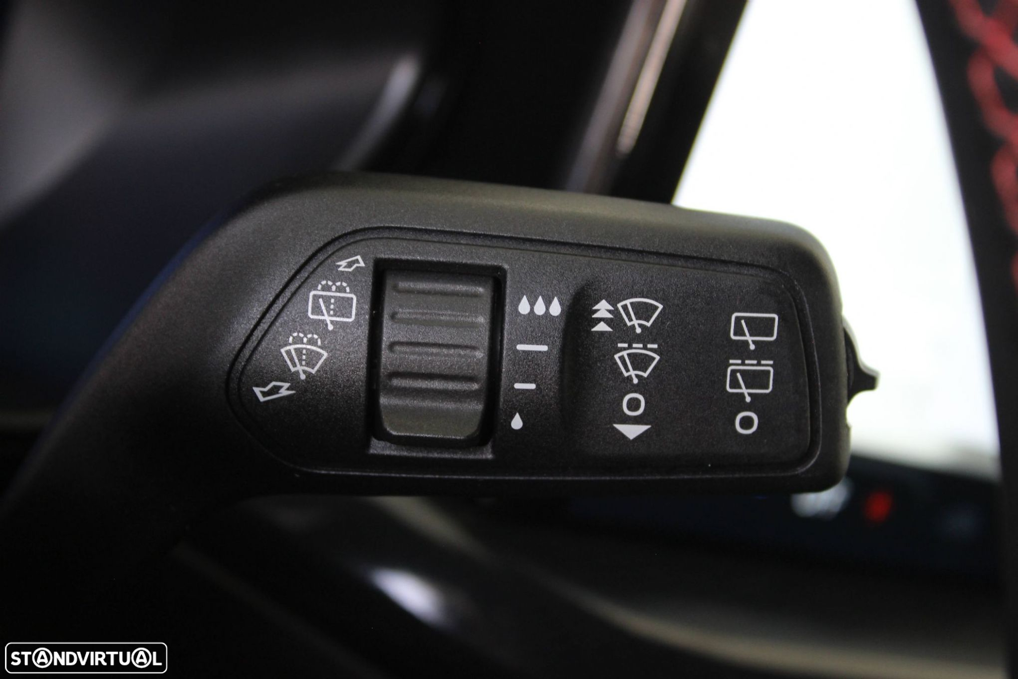 Ford Focus SW 1.5 TDCi EcoBlue ST-Line - 39