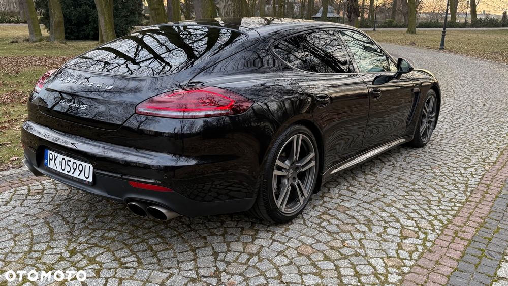 Porsche Panamera 4S - 20