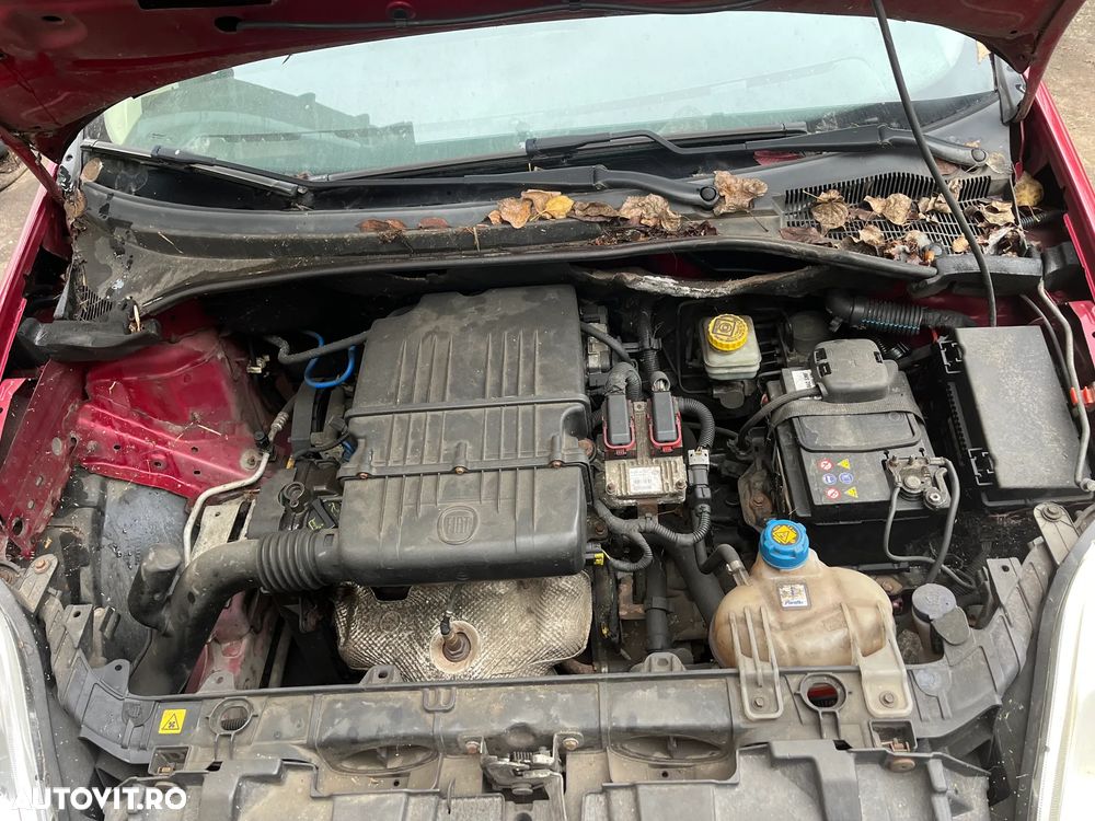 Dezmembrez Fiat Punto 2008 visiniu benzina coupe - 10